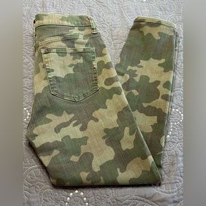 Gap Women’s Camo True Skinny Ankle High Rise Jeans Size 29/8R